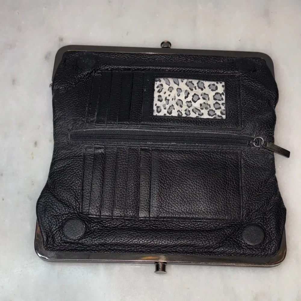 Kenneth Cole New York Kiss Lock Clutch Wallet Organizer Black Genuine Leather